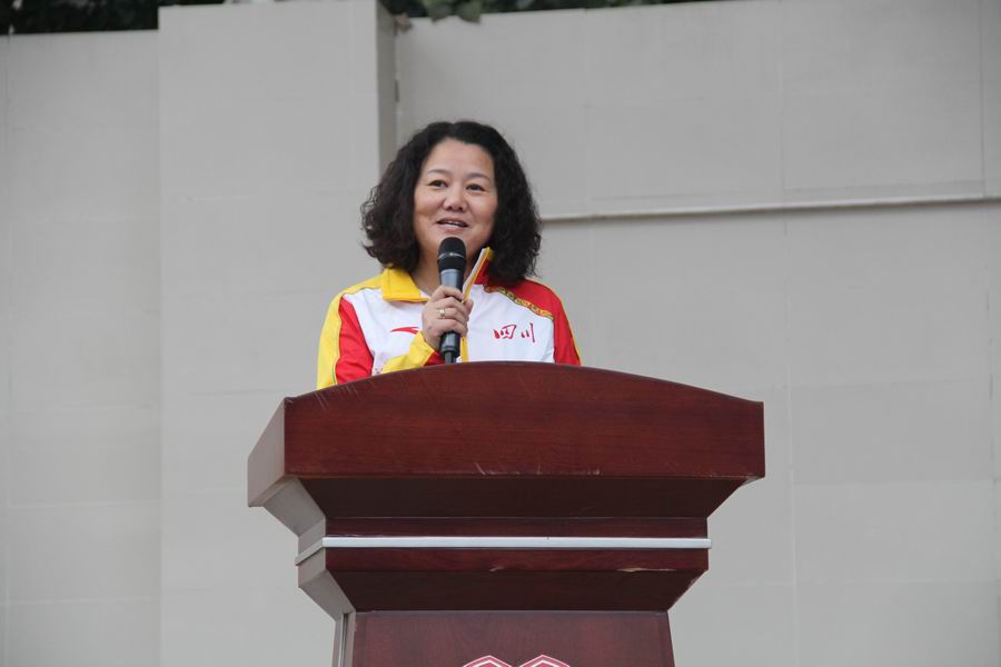 调整大小 奥运冠军张山讲话1.JPG